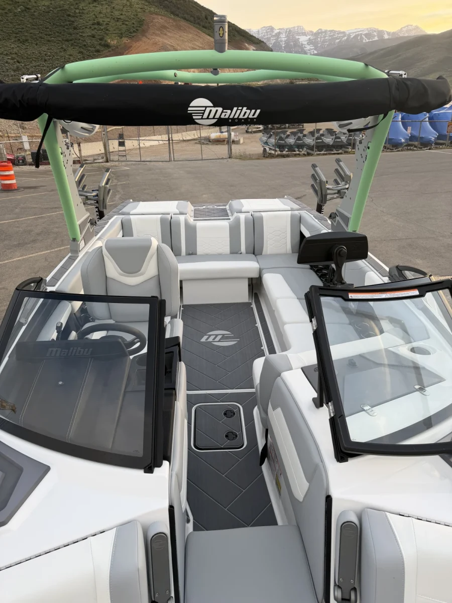 2026-malibu-wakesetter-23-lsv-144539-image14.webp