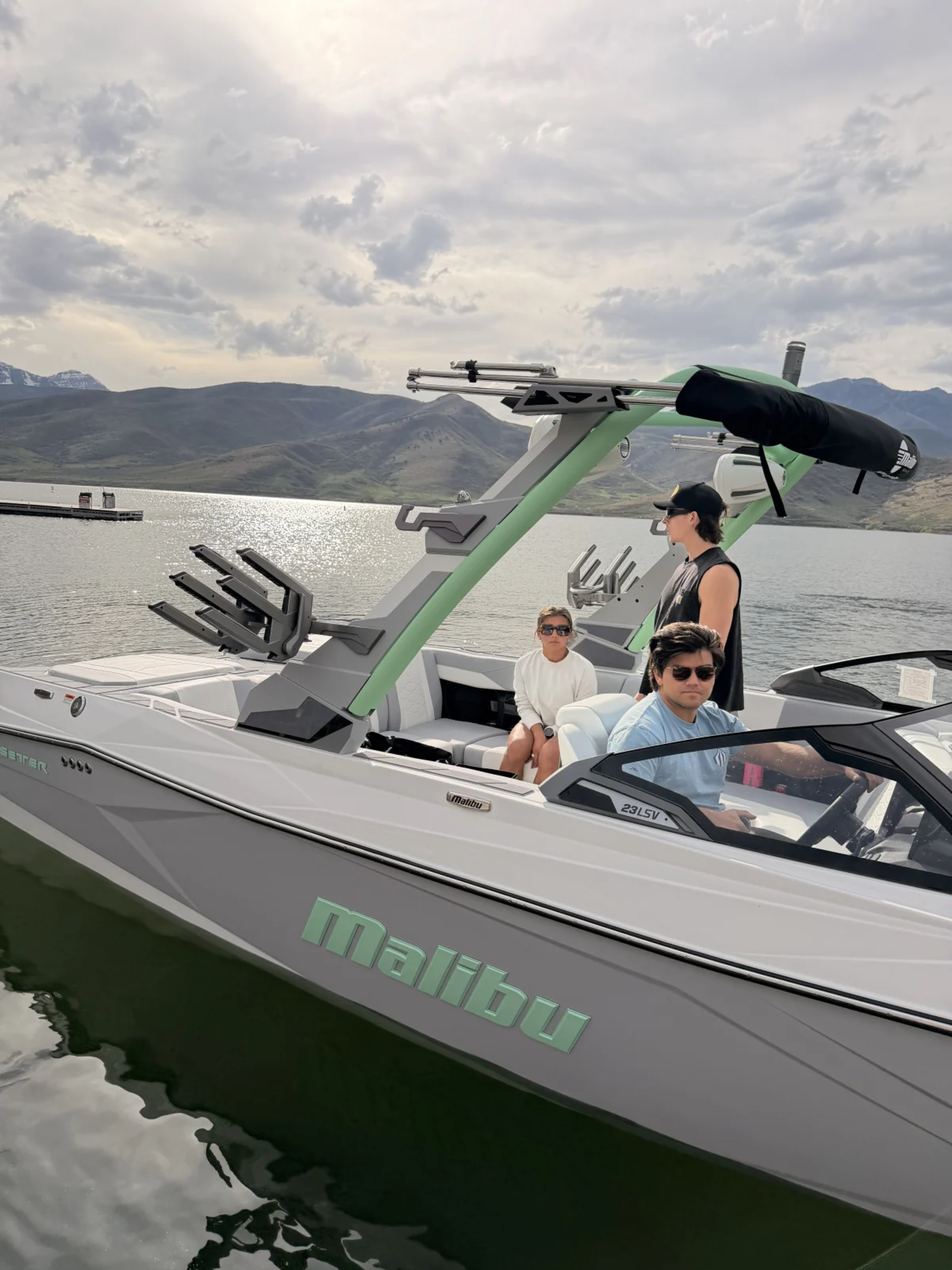 2026 Malibu 23' lsv with upgraded m6 engine!