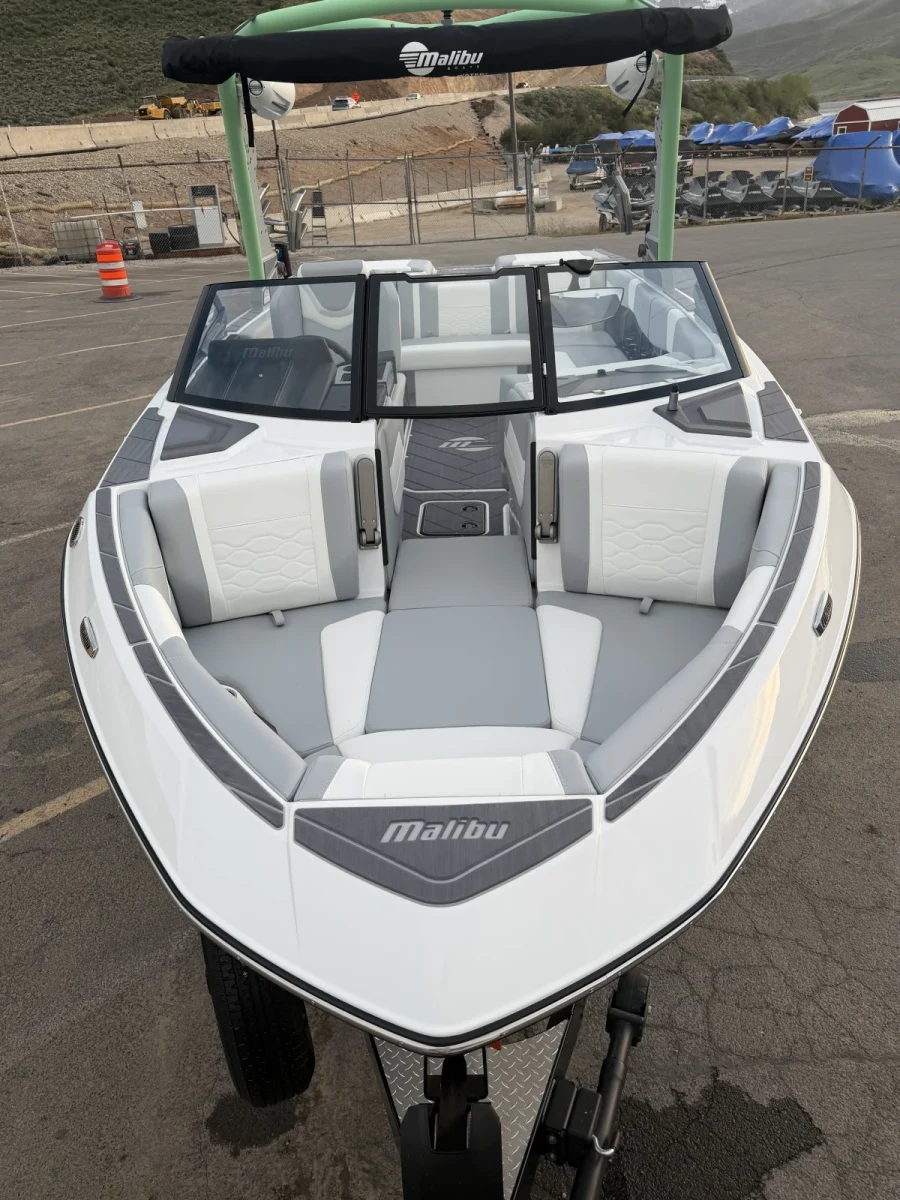 2026-malibu-wakesetter-23-lsv-144539-image7.webp