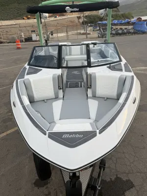 2026-malibu-wakesetter-23-lsv-144539-image7.webp