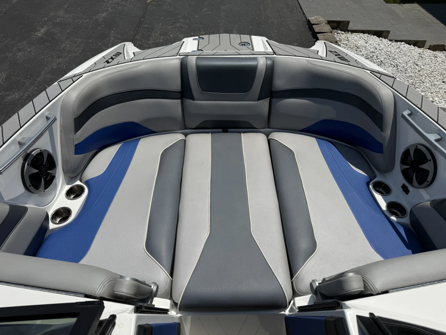 2017 Malibu Wakesetter 22MXZ