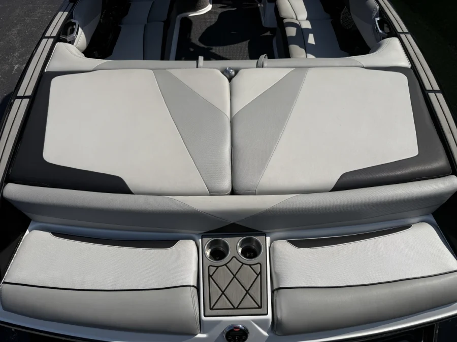2016-malibu-wakesetter-23-lsv-144544-image7.webp