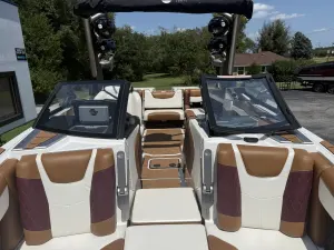 2020-malibu-m240-144546-image9.webp