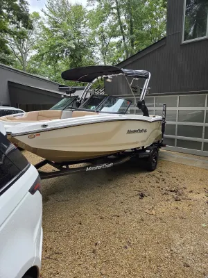 2023-mastercraft-nxt20-144547-image2.webp