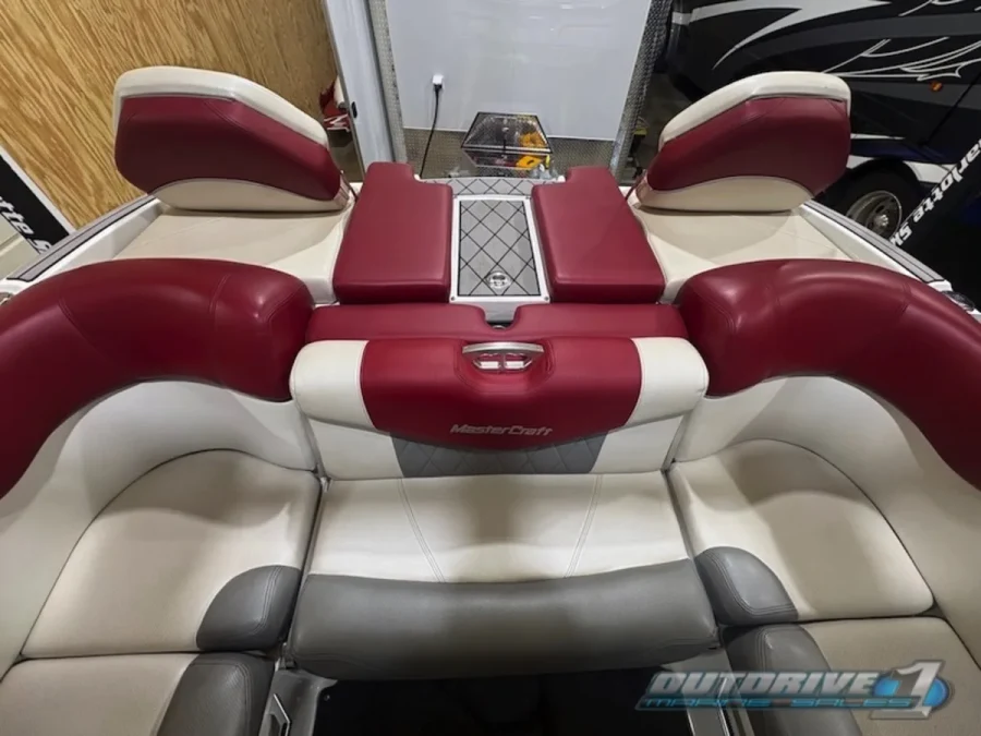 2015-mastercraft-x23-144553-image11.webp