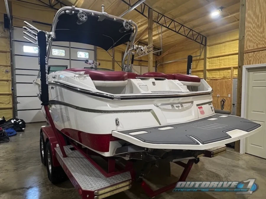 2015-mastercraft-x23-144553-image6.webp