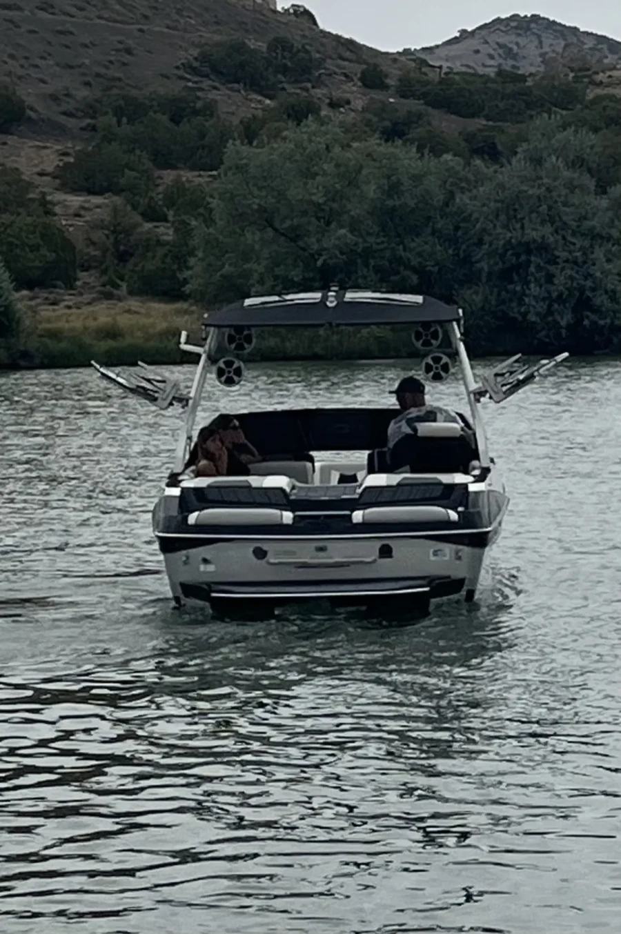 2020-malibu--wakesetter-23-mxz-144554-image14.webp