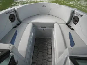 2023-mastercraft-nxt23-144565-image2.webp