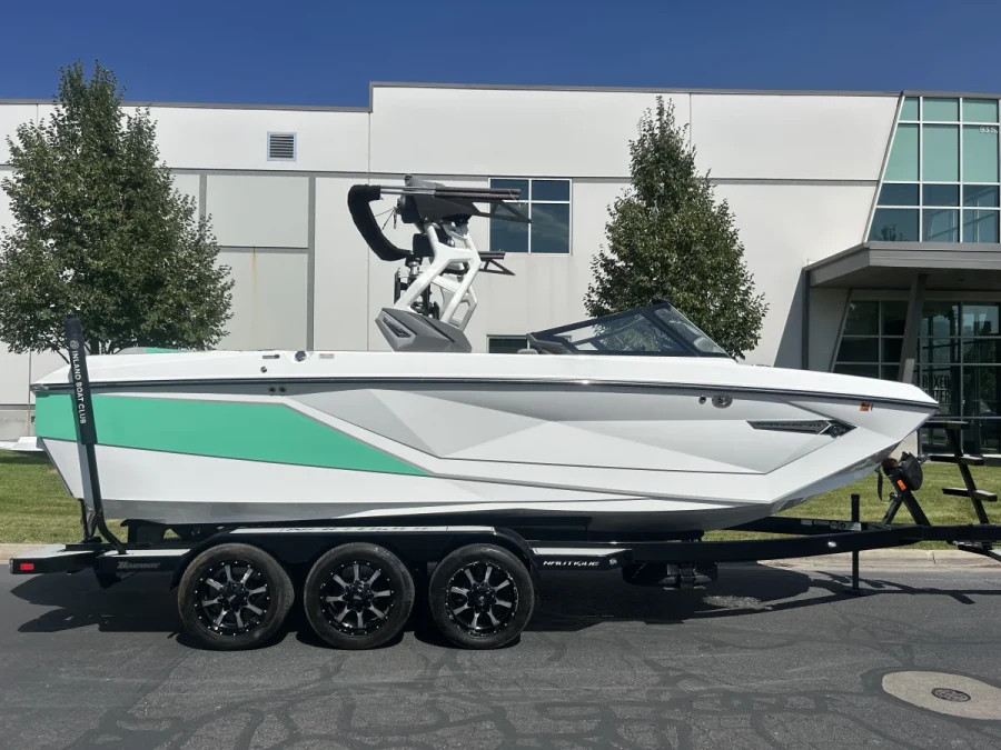 2021-nautique-g23-94832-image11.webp