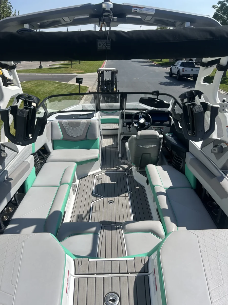 2021-nautique-g23-94832-image13.webp