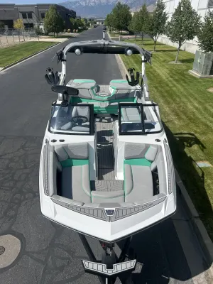 2021-nautique-g23-94832-image4.webp