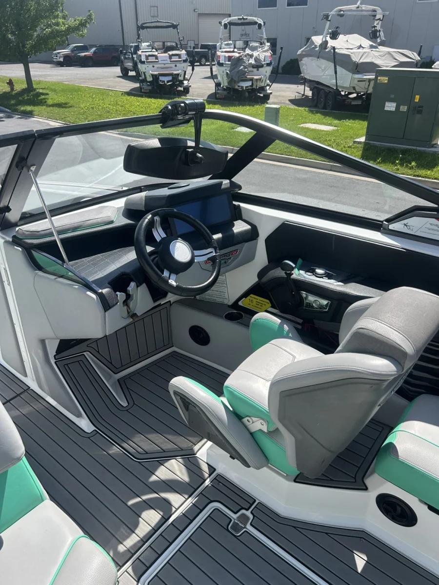 2021-nautique-g23-94832-image6.webp
