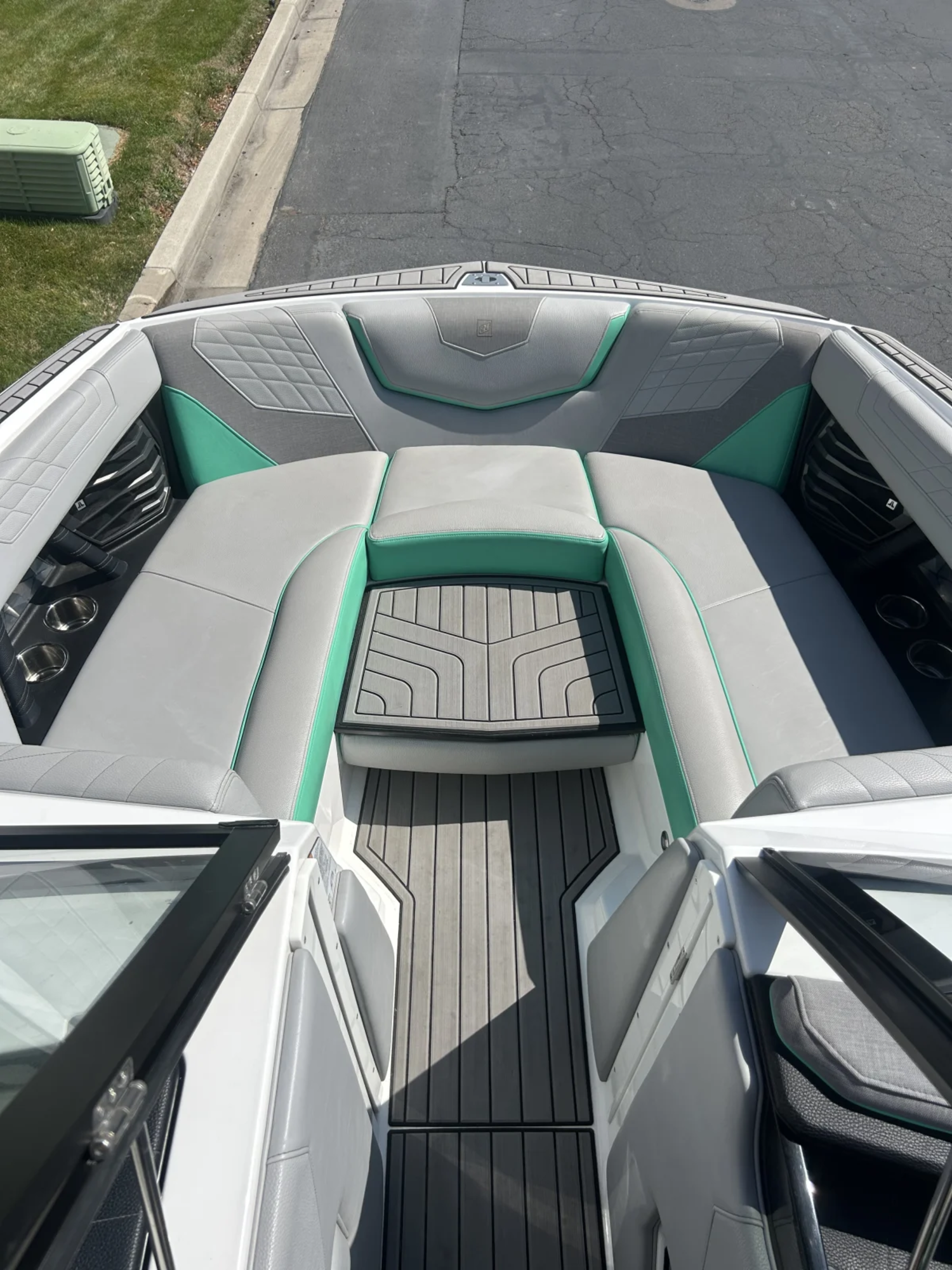 2021 Nautique G23