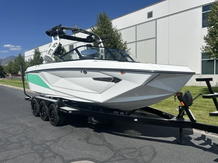2021-nautique-g23-94832-image9.webp
