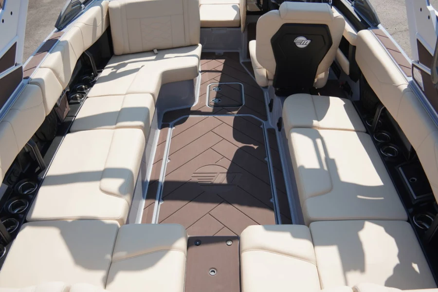 2027-malibu-wakesetter-23-lsv-144415-image11