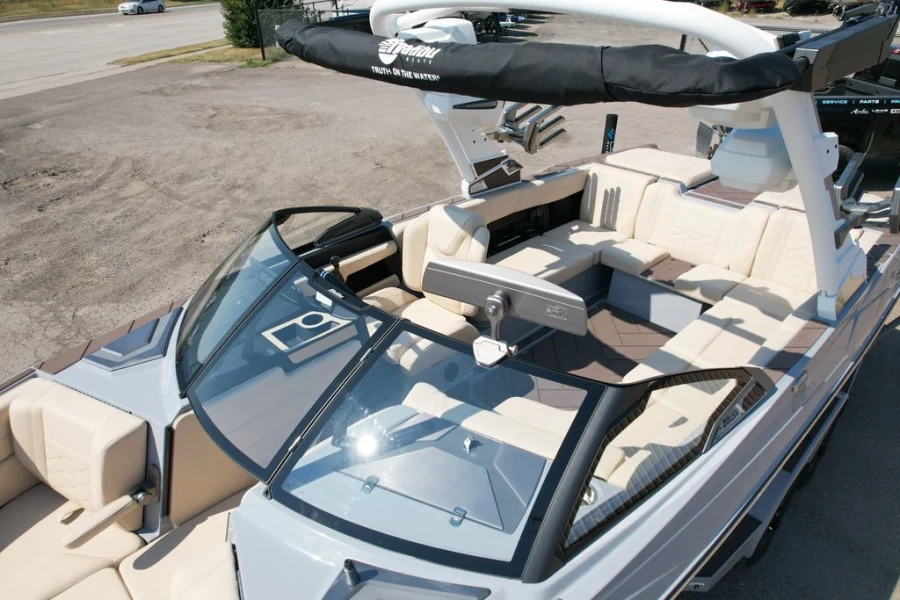2027-malibu-wakesetter-23-lsv-144415-image15
