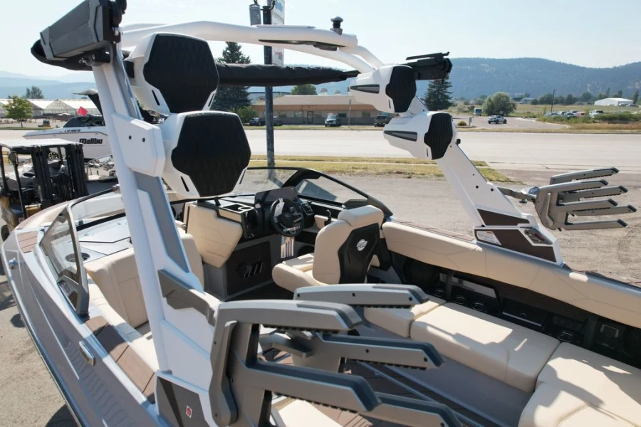 2027-malibu-wakesetter-23-lsv-144415-image17