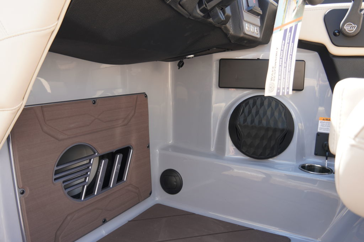 2027 Malibu Boats 23 LSV