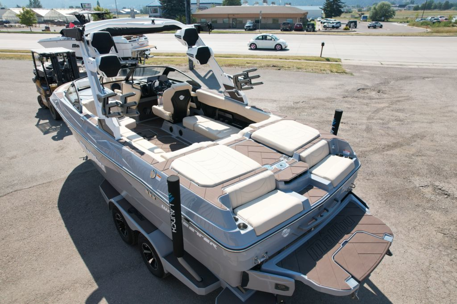 2027 Malibu Boats 23 LSV