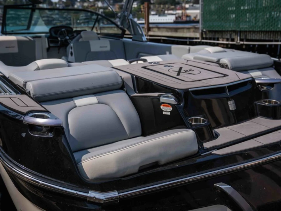 2022-mastercraft-x26-144570-image10