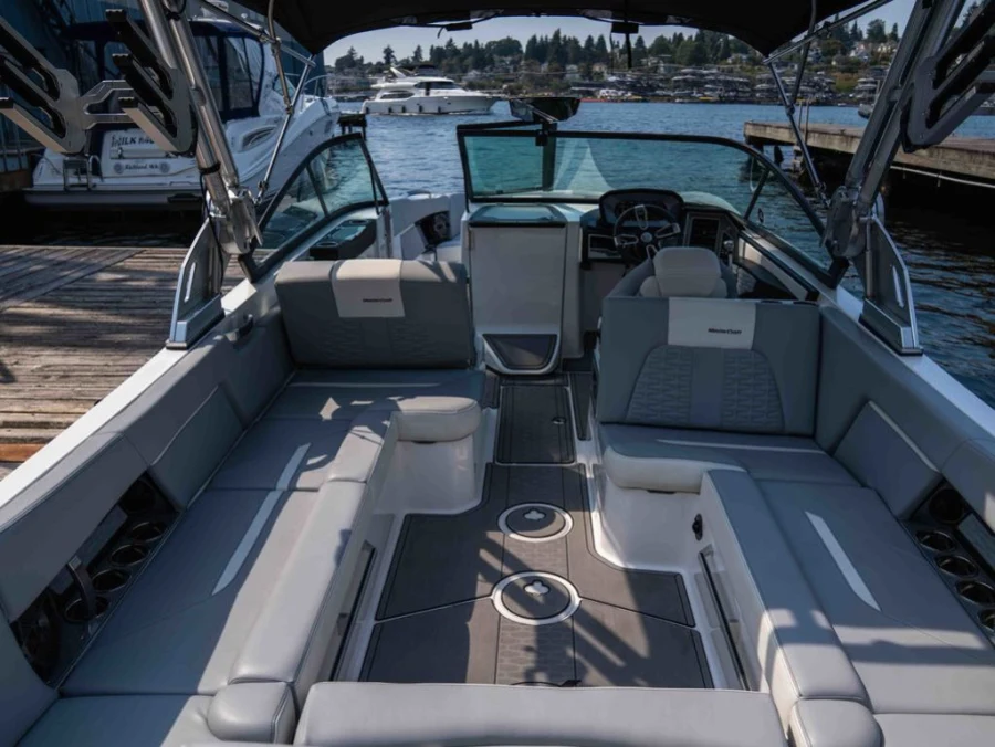 2022-mastercraft-x26-144570-image12
