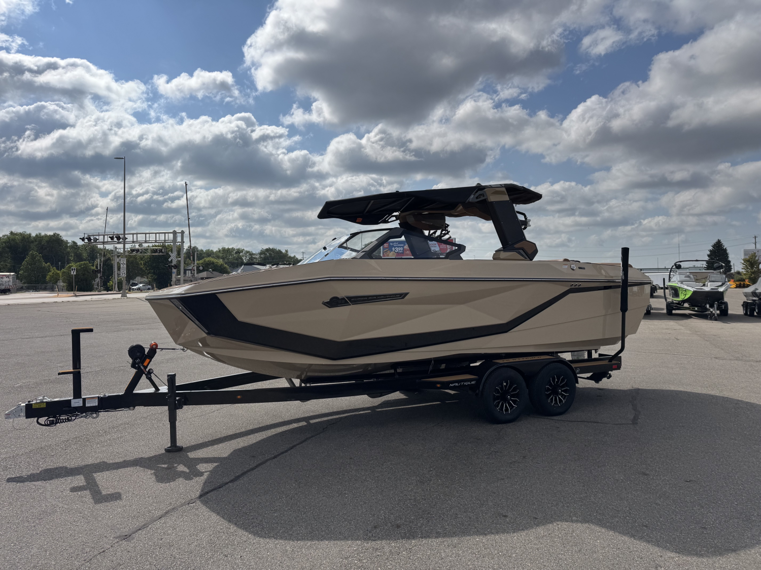2027 Nautique G23