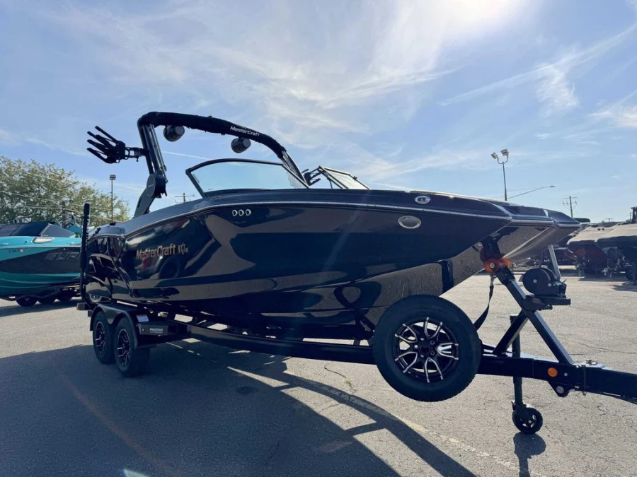 2027-mastercraft-nxt22-144582-image4