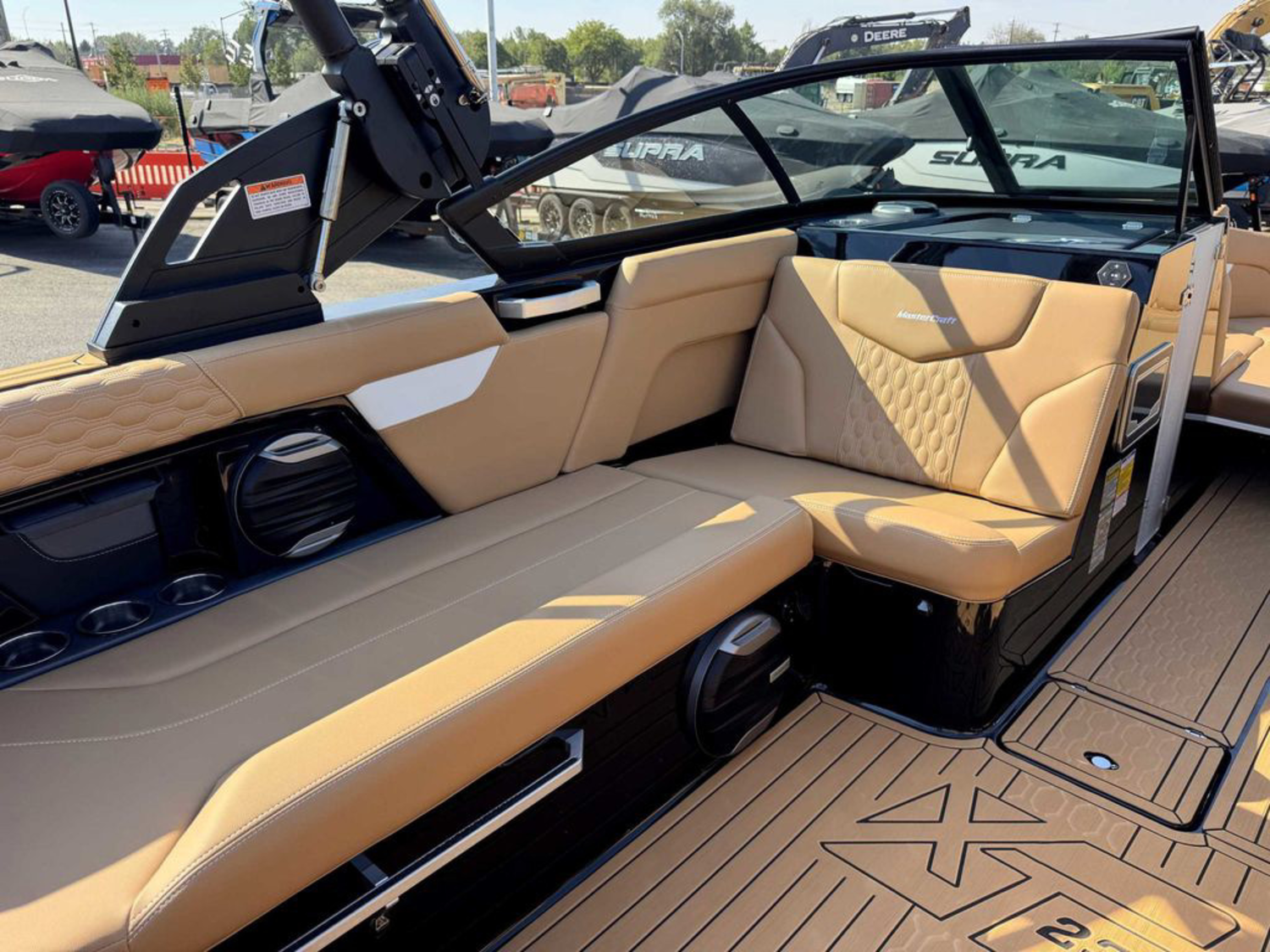 2027 Mastercraft XT23