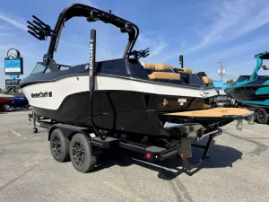 2027-mastercraft-xt23-144583-image7