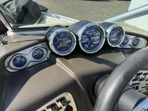 2006-mastercraft-maristar-215-144586-image11