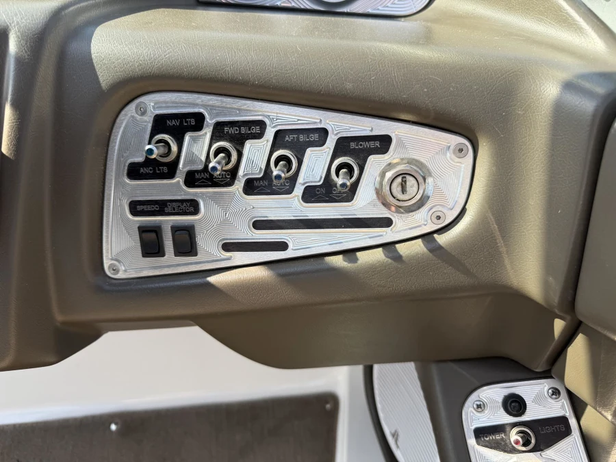 2006-mastercraft-maristar-215-144586-image13