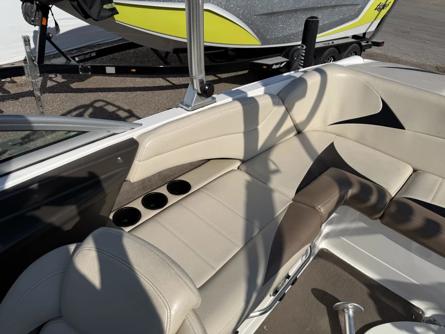 2006-mastercraft-maristar-215-144586-image16