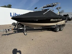 2006-mastercraft-maristar-215-144586-image1