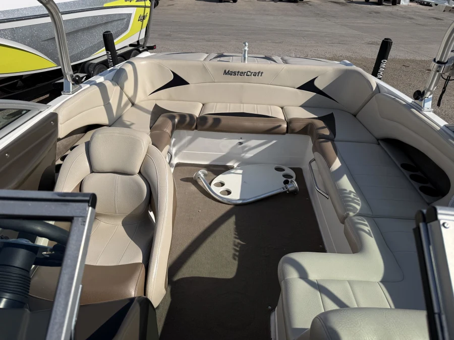 2006-mastercraft-maristar-215-144586-image5