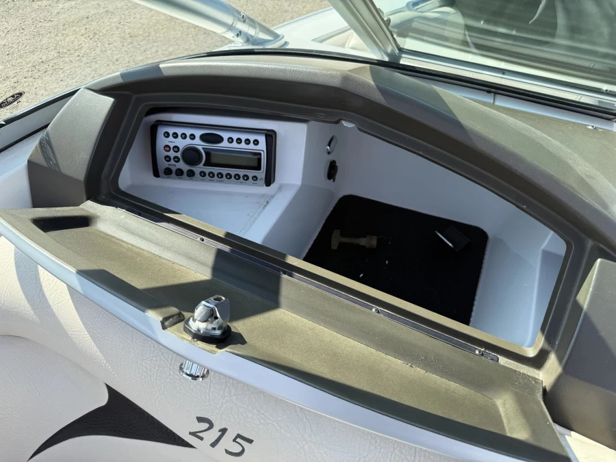 2006-mastercraft-maristar-215-144586-image8