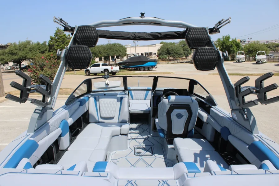 2027-malibu-m230-144615-image10.webp