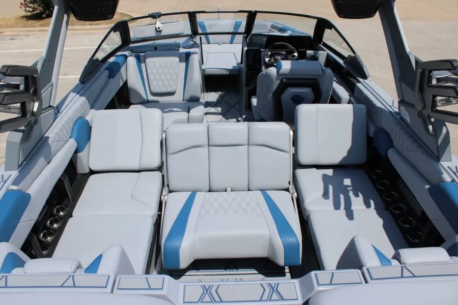 2027-malibu-m230-144615-image11.webp