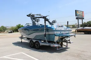 2027-malibu-m230-144615-image5.webp