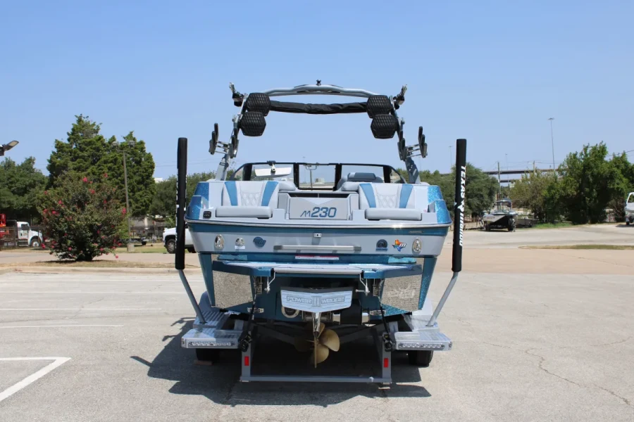 2027-malibu-m230-144615-image7.webp