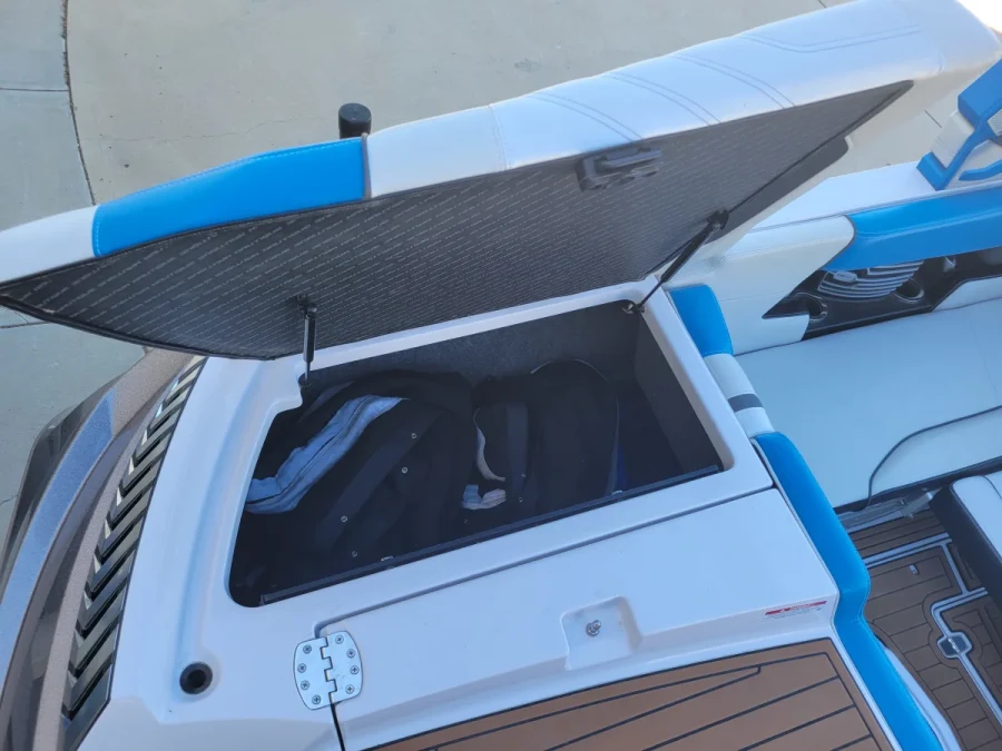 2015-nautique-g23-144621-image25.webp
