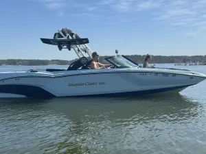2022-mastercraft-nxt24-144624-image0.webp