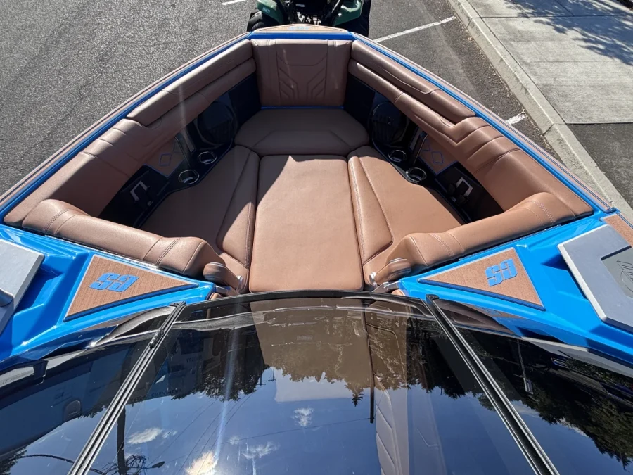 2025-malibu-wakesetter-25-lsv-144625-image11.webp