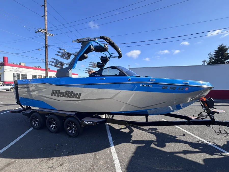 2025-malibu-wakesetter-25-lsv-144625-image3.webp