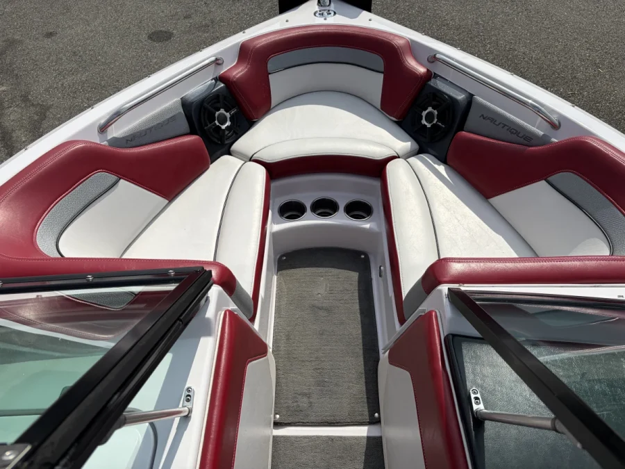 2010-nautique-ski-nautique-200-144633-image2.webp