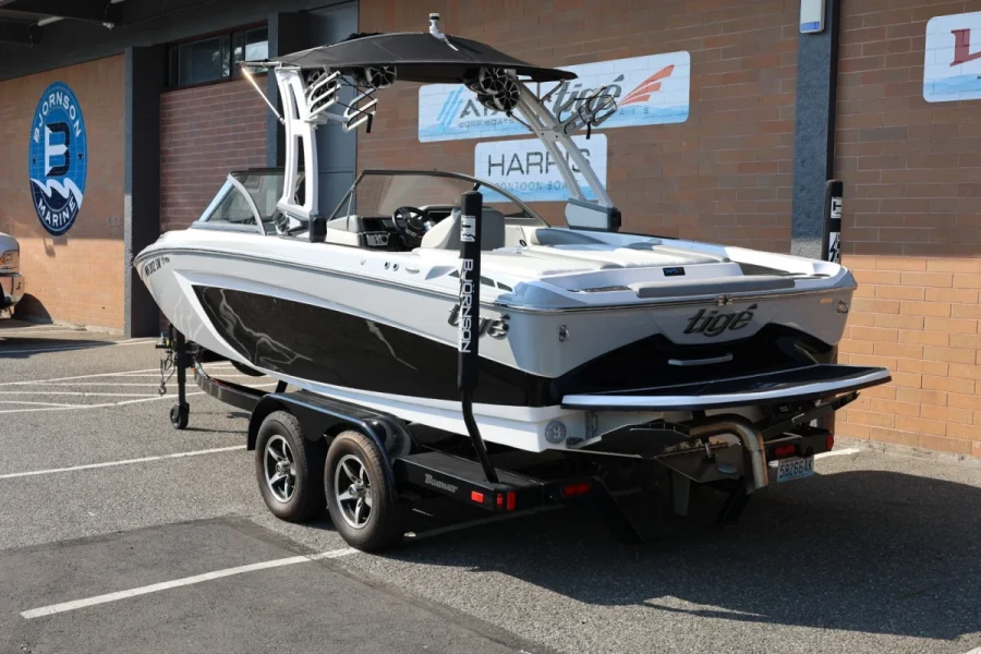 2020-tige-r20-144639-image3.webp