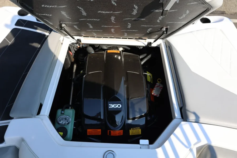 2020-tige-r20-144639-image6.webp