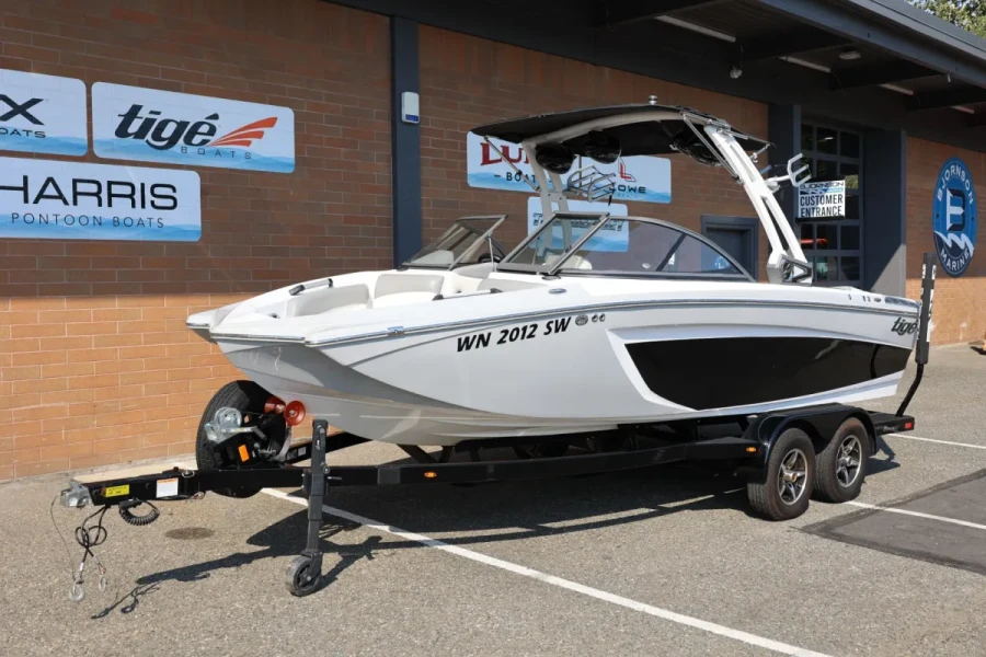 2020-tige-r20-144639-image9.webp