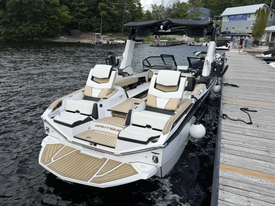 2020-nautique-g25-paragon-144656-image18.webp