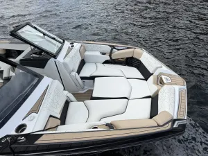 2020-nautique-g25-paragon-144656-image3.webp