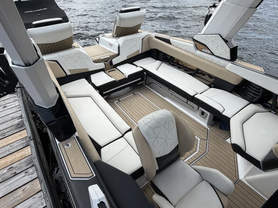 2020-nautique-g25-paragon-144656-image4.webp